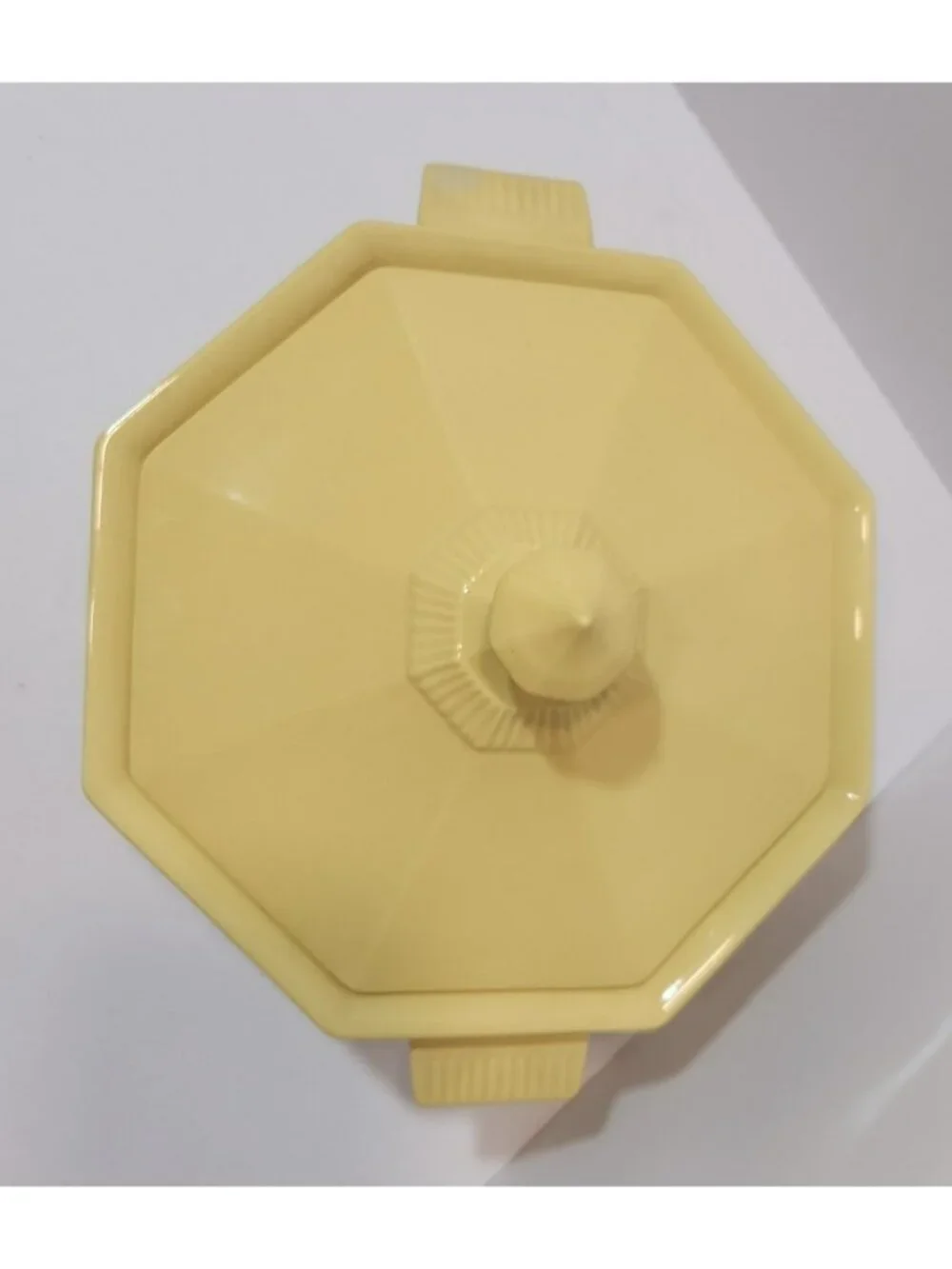 Vtg Independence Ironstone Daffodil Yellow Covered Serving Bowl/Casserole
